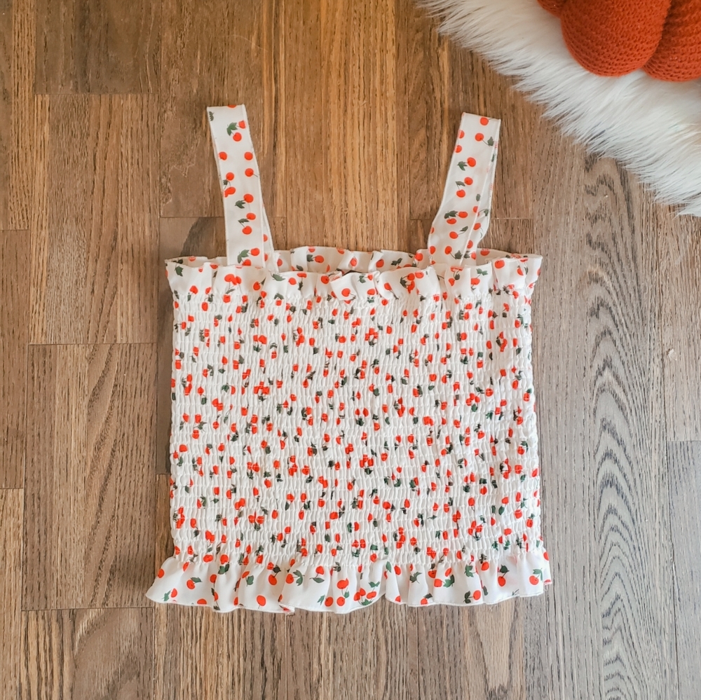 ❤SOLD❤ cherry top 🍒